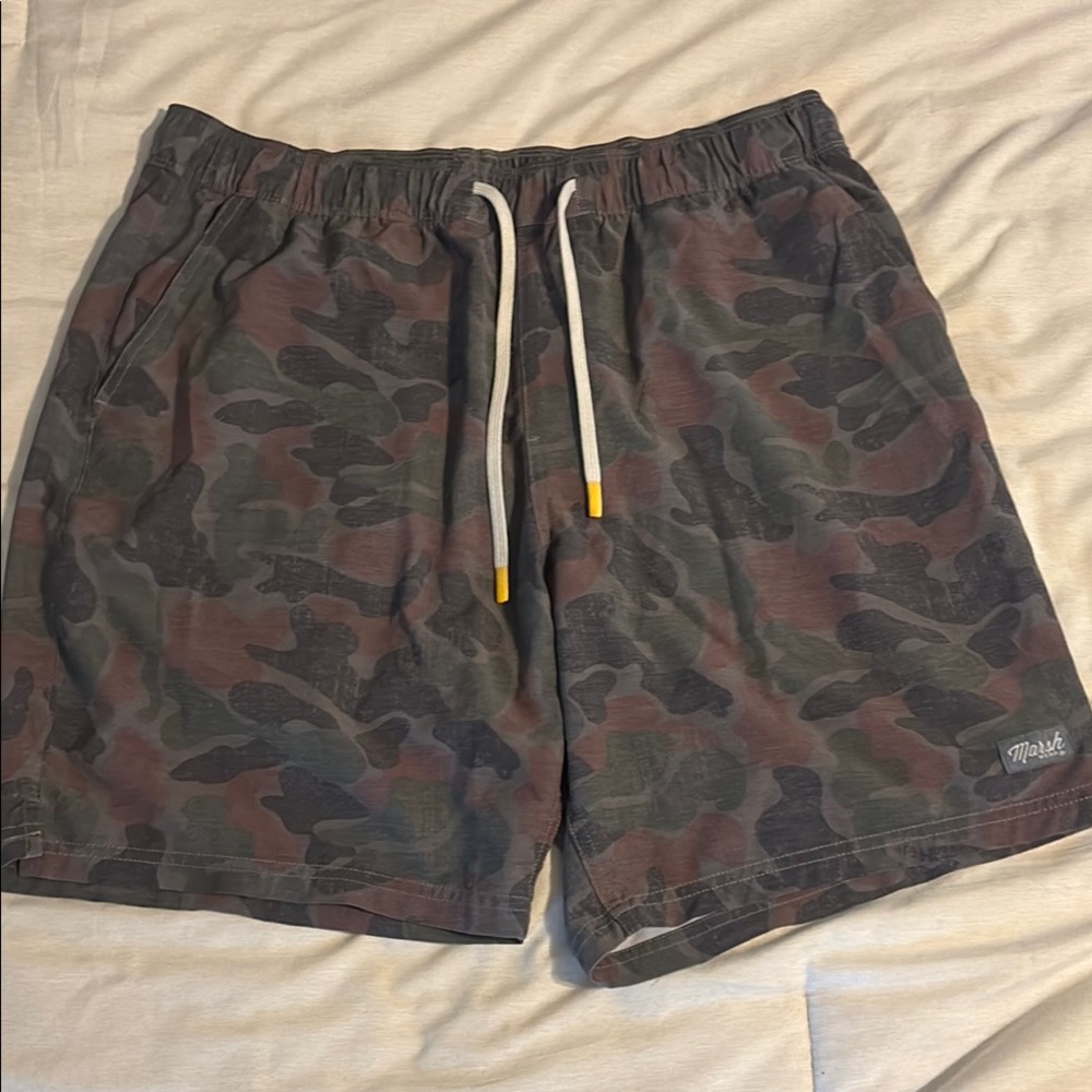Marsh wear Mossy Oak Green and Brown Athletic Shorts